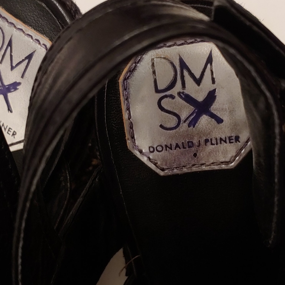 DMSX Donald J. Pliner Shoes - Picture 3 of 8